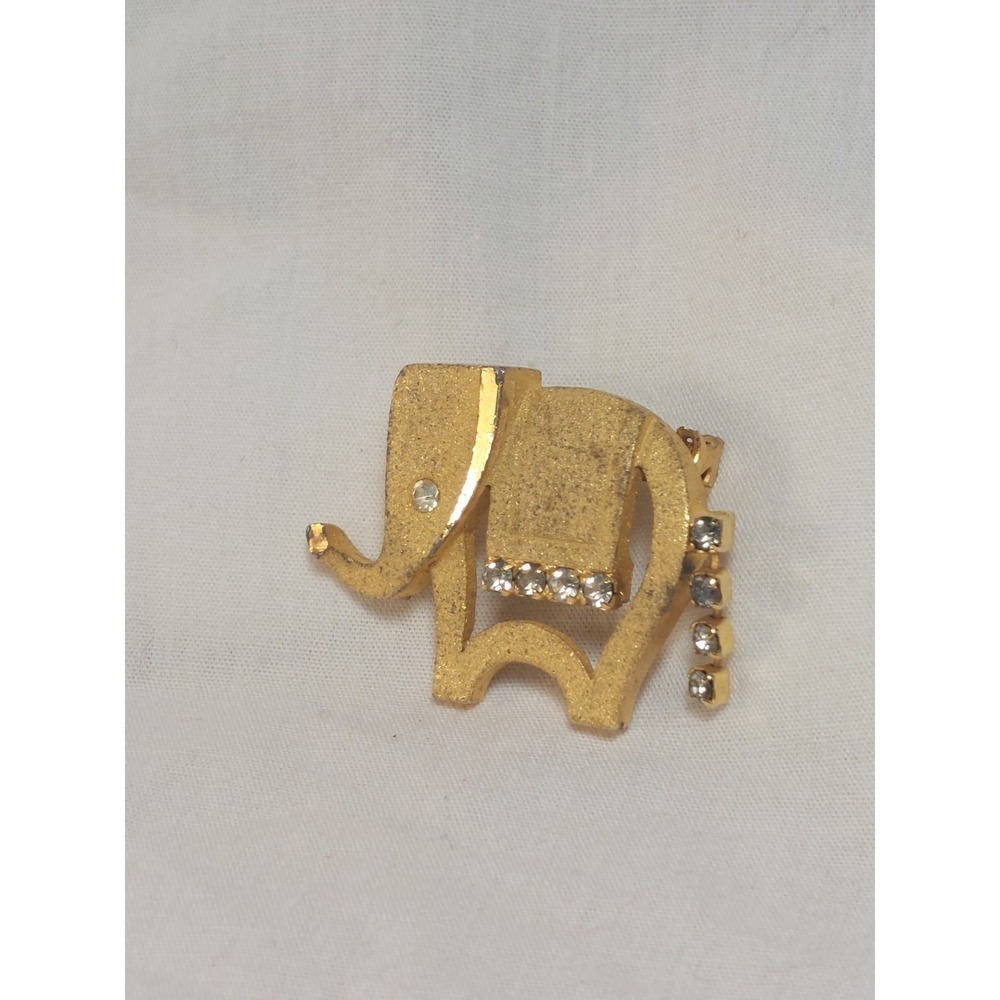 Elephant Brooch Pin Lucky Animal Figural Costume Vintage Gold Tone Rhinestone - Picture 2 of 8